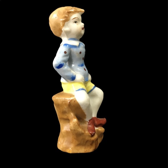 Vintage Porcelain Made in Japan Boy Figurine - Picture 6 of 11